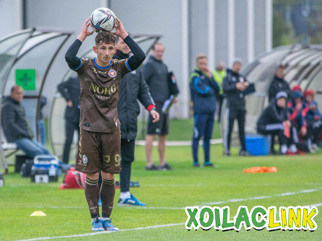 giai-dap-cau-hoi-khi-xem-bong-da-tai-xoilac-link