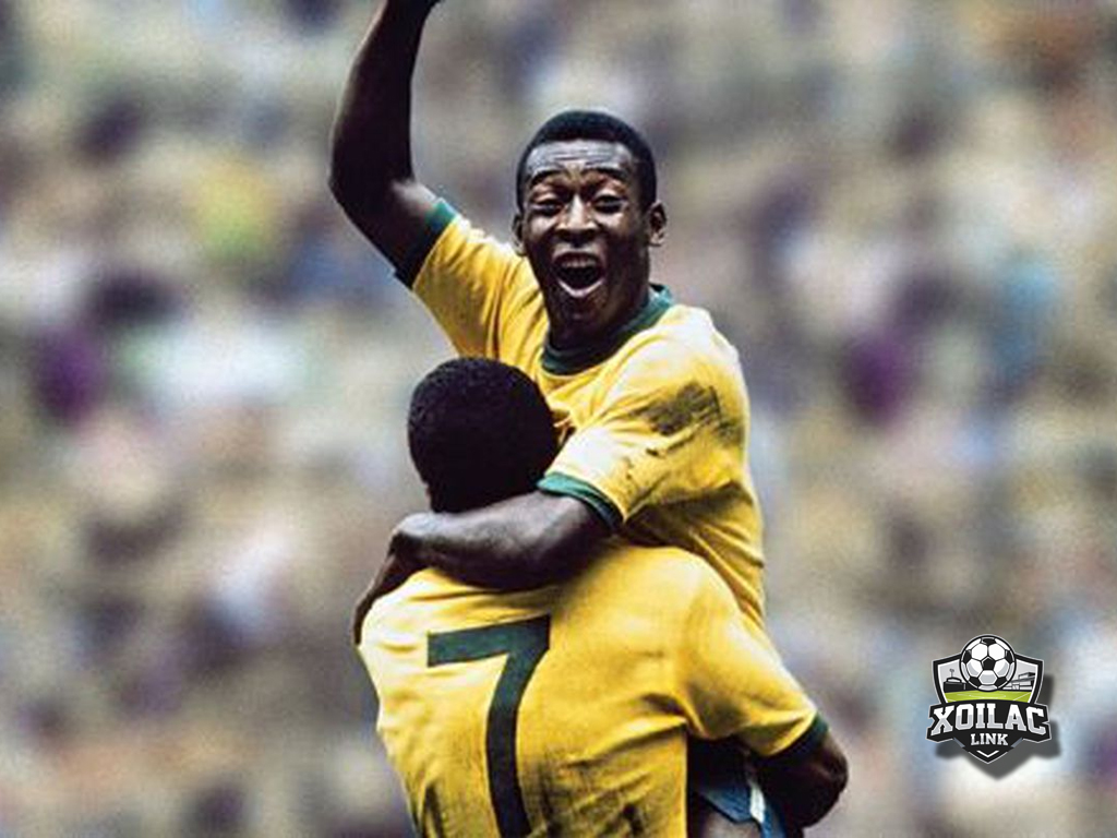 pele-trong-mau-ao-brazil